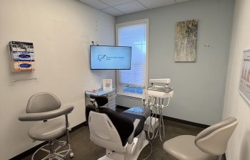 Dental treatment room at Dunwoody Dental Health